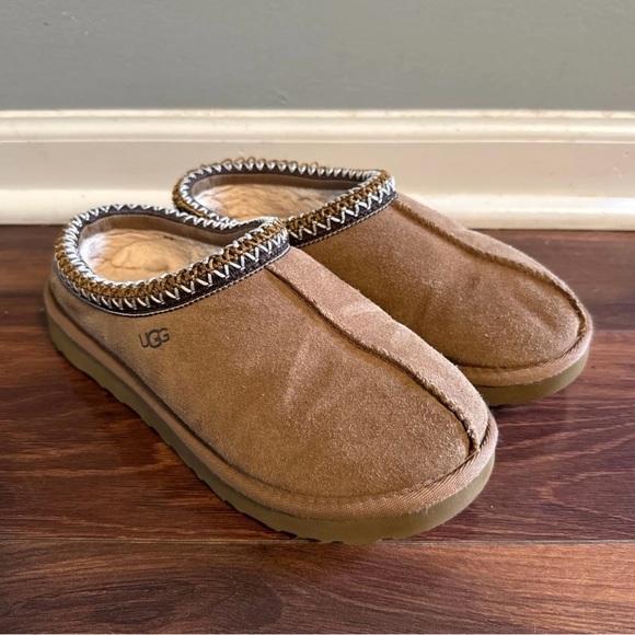 UGG Chestnut Suede Slip-Ons - Picture 1 of 6